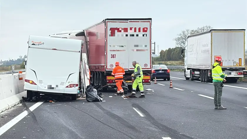 L'incidente nel tratto tra Latisana e Portogruaro, direzione Venezia