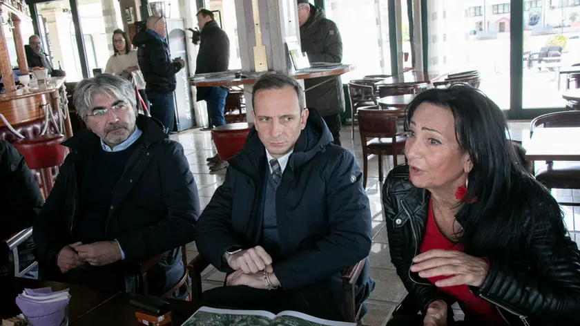 Il governatore Massimiliano Fedriga a un incontro alla Lepanto con l’eurodeputata Anna Cisint