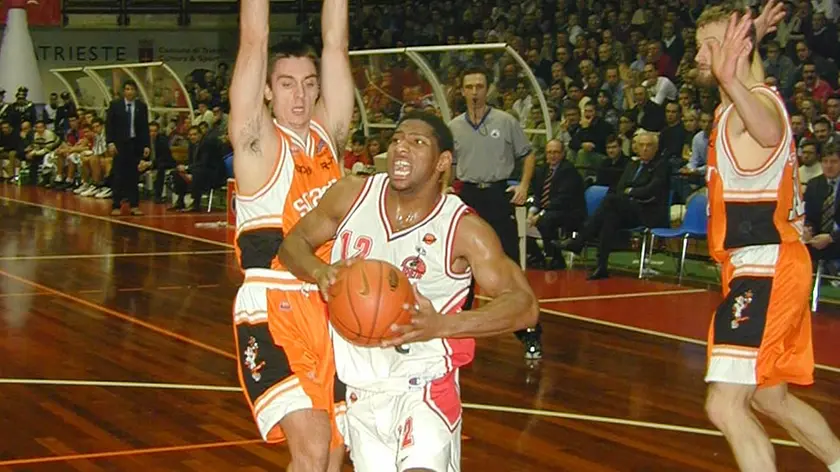 Scoonie Penn, grande protagonista del derby del gennaio 2001
