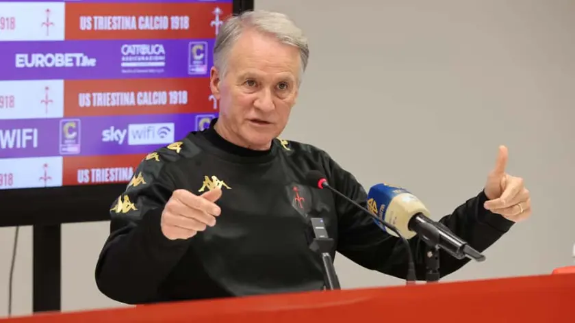 Tesser in conferenza stampa nel pomeriggio di venerdì (Lasorte)