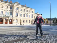 Michelangelo Pistoletto ha voluto visitare pomeriggio la piazza della Transalpina (Tibaldi)