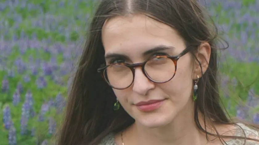 L’artigiana Kresna Dara Valečič