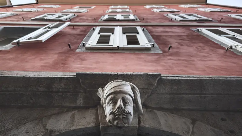 Un esempio di panduro in via dei Capitelli (Lasorte)