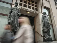 Il lavoro e l'industria all'esterno di via Roma (Lasorte)