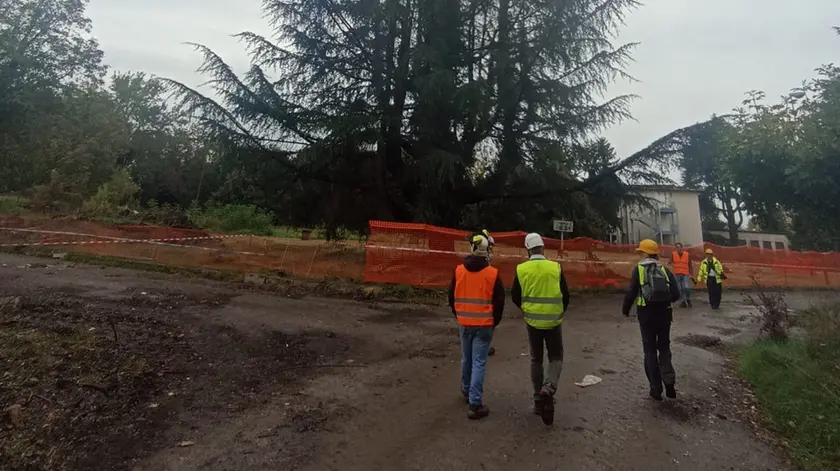 La delegazione di Legambiente che ha preso parte al sopralluogo all’ex Civile