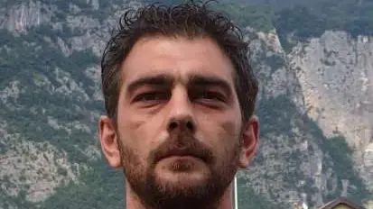 Michele Stramondo aveva 42 anni: eccolo con la maglia dell'Asd Folgore