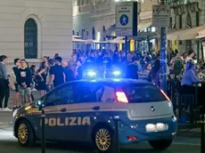 La polizia in via Torino in una foto di repertorio