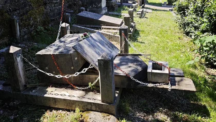 La tomba di Diego De Henriquez (Lasorte)