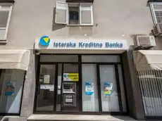 Una filiale della Istarska Kreditna Banka a Umago