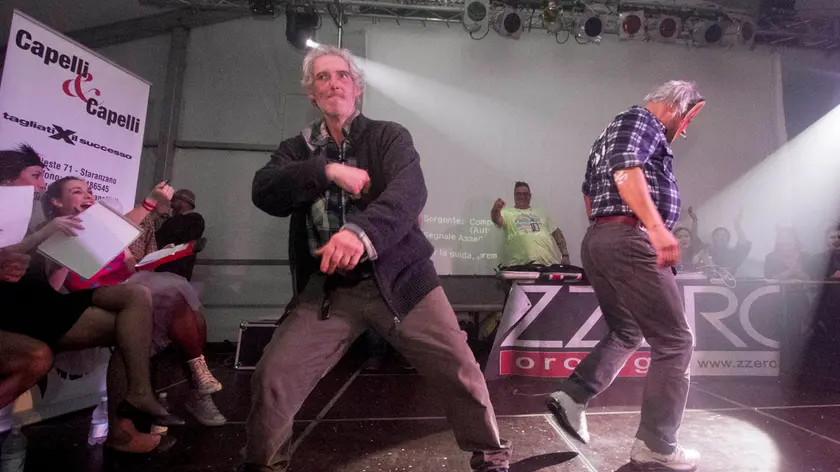 Fabrizio Janke sul palco della Cavalchina mascherata a inizio febbraio del 2016