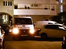 Un furgone della Polizia croata all’esterno del luogo dell’incursione