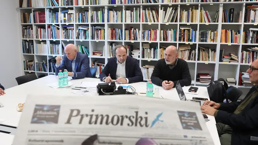 In alto Koren, Devetak e Kocijančič. Qui sopra la redazione Lasorte