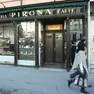 La vetrina della storica pasticceria Pirona in corso Saba (Lasorte)