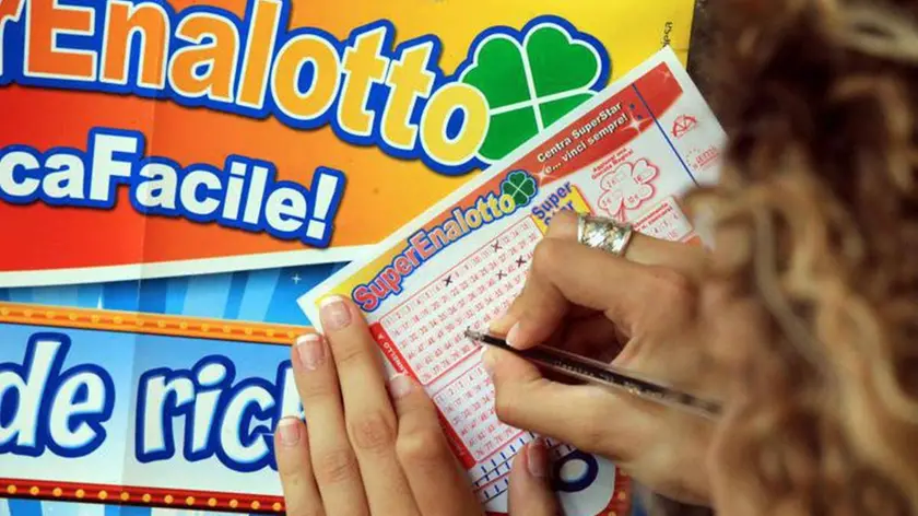 Una schedina del Superenalotto