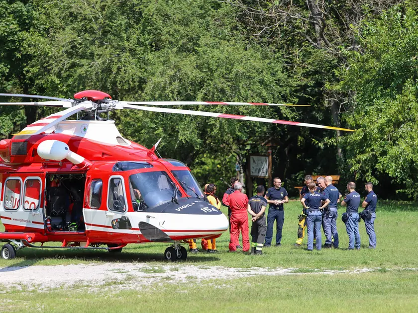 Alcune fasi delle ricerche nei giorni scorsi