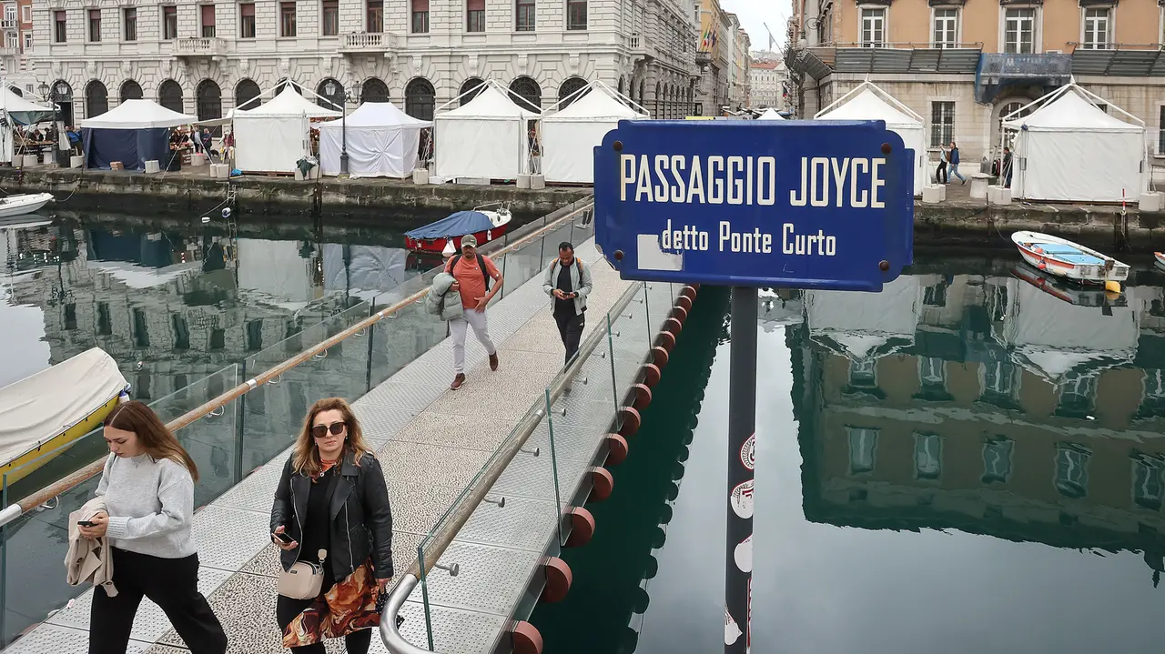 Il passaggio Joyce, più noto come Ponte Curto (Lasorte)