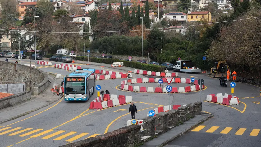 La nuova rotatoria in via di realizzazione è per il momento stata disegnata all’incrocio delle vie dell’Istria, Slavich e Fonte Oppia foto Andrea Lasorte