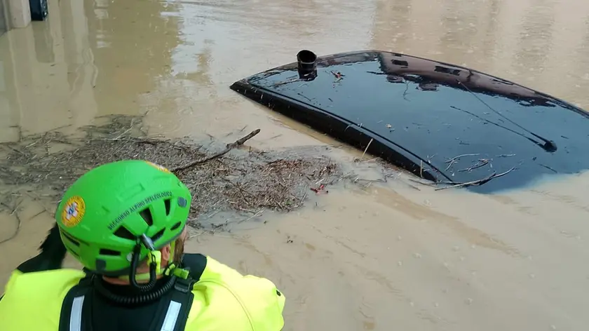 I soccorritori a Versa