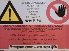 Ilprototipo del nuovo cartello di divieto d’accesso che verrà affisso nei punti sensibili del Porto Vecchio