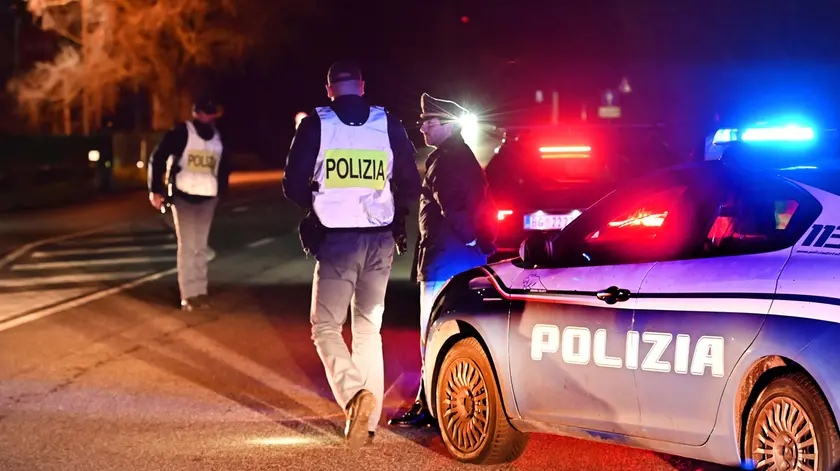 L’indagine è stata eseguita dalla Squadra Mobile, che è risalita ai presunti responsabili grazie alle telecamere