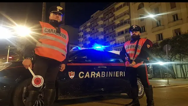 Una pattuglia di carabinieri