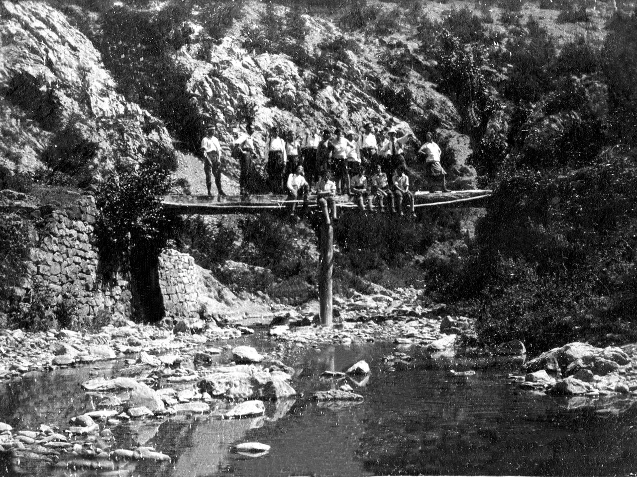 Una foto storica dei mulini di San Dorligo della Valle, dalla loro costruzione al loro utilizzo