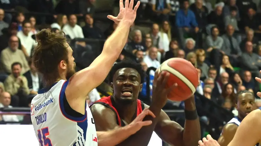 Il centro Mady Sissoko conquista più di 8 rimbalzi a partita. foto Bruni