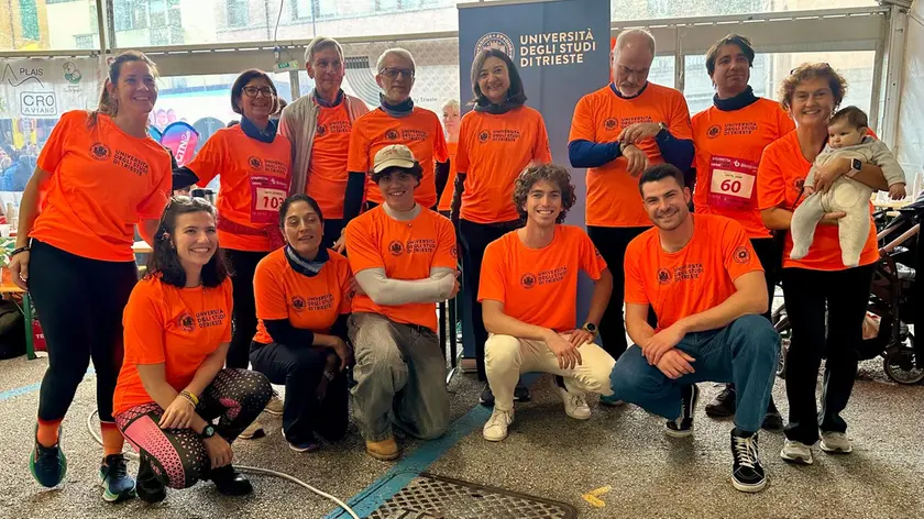 Tra i primi frazionisti dell’Università di Trieste alla staffetta Telethon 2025 c’era anche la rettrice Vianelli