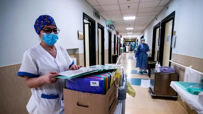 Figure professionali richieste: si va dagli infermieri ai tecnici audiometristi e ai fisioterapisti