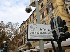 L’impianto di videosorveglianza installato in corso Italia davanti al caffè Garibaldi