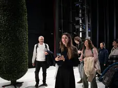 Ecco le opere create dai sedici artigiani del costume che si sono appena diplomati a Trieste, dopo aver frequentato il corso professionalizzante “Bottega Artigiana - Sartoria e Lavorazioni Accessorie”, promosso da Cinecittà, organizzato da Its Arcademy - Museum of Art in Fashion e finanziato dal ministero della Cultura nell’ambito del progetto NextGenerationEU.