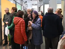 La folla al Mercato coperto di Trieste per Farmer & Artist (foto Bruni)