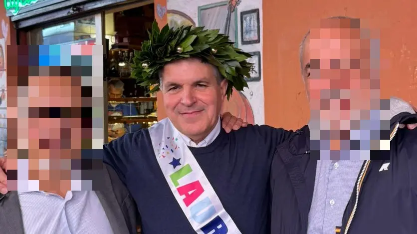 Mauro Martin con l'alloro in testa