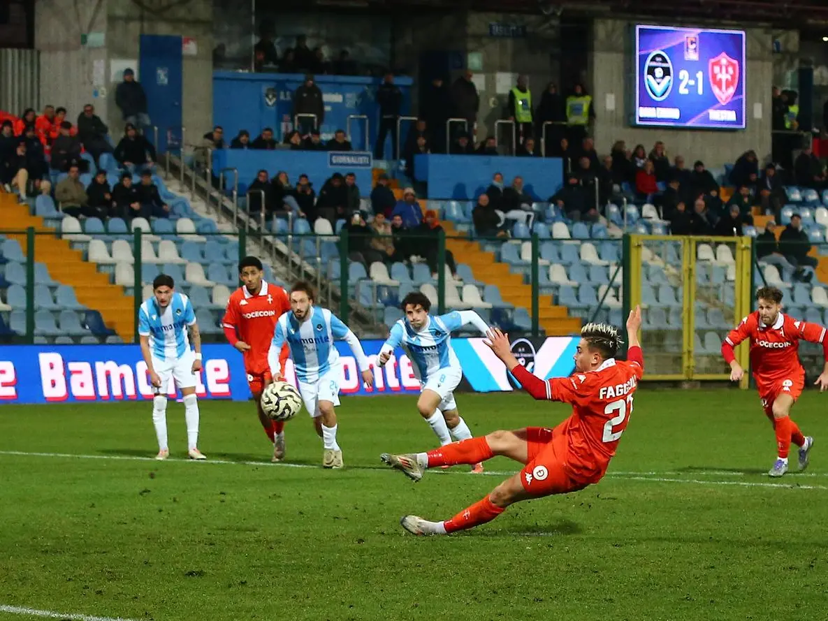 Il rigore sbagliato da Faggioli (foto Andrea Lasorte)