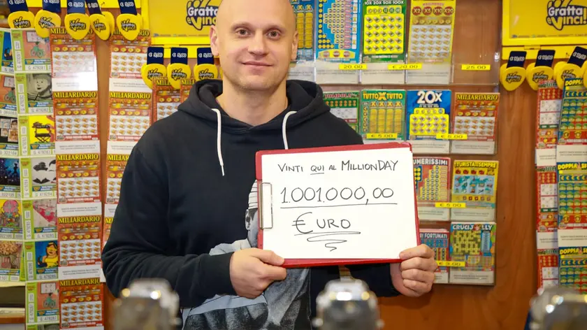 Andrei Nicula, titolare della ricevitoria (Tibaldi)