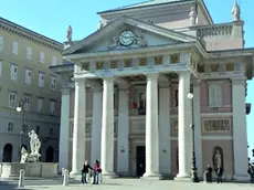 Il palazzo che in piazza della Borsa a Trieste ospita la Cciaa Venezia Giulia