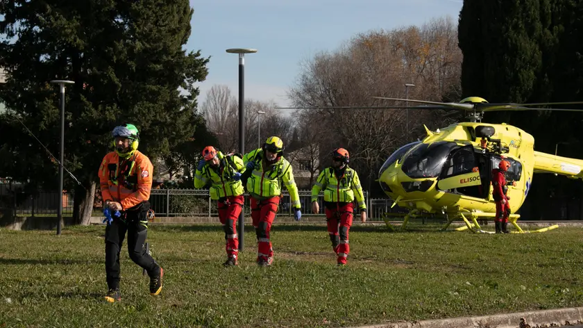 L’elisoccorso intervenuto dopo l’incidente: purtroppo non è servito (Foto Bonaventura)