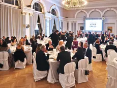 Una cena organizzata alla sala Piccola Fenice in una foto di archivio
