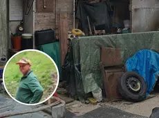 L'abitazione in località Tigo e, nel tondo, Flavio Micelli