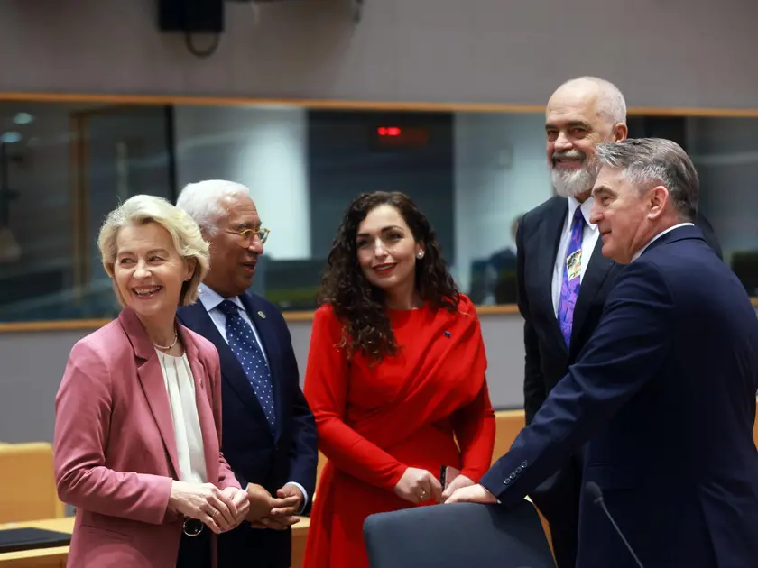 Von der Leyen e Costa con Osmani (Kosovo), Rama (Albania) e Orban (Ungheria) al vertice