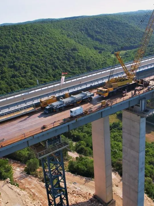 Il viadotto: la costruzione del ponte della ipsilon istriana