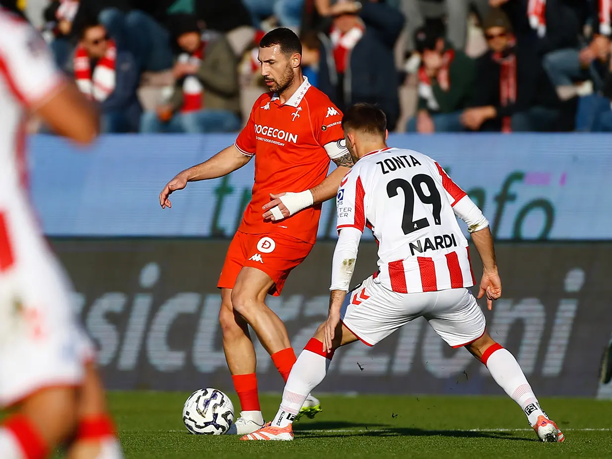 Il capitano Artur Ionita (foto Mariani / Lasorte)