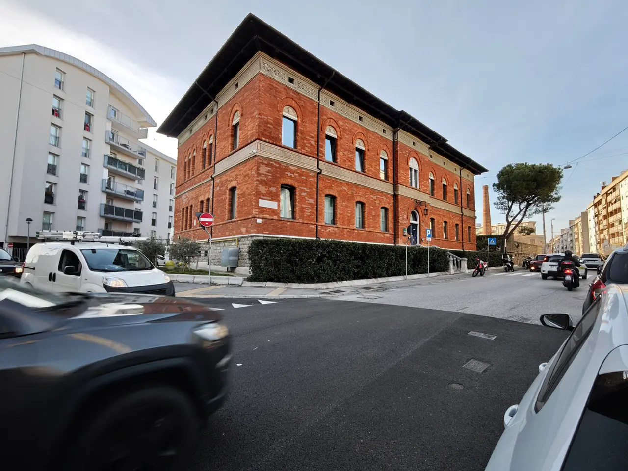 L’ex ospedale geriatrico della Maddalena, oggi sede del Csm (Lasorte)