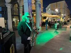 Un concerto organizzato davanti al teatro Verdi Foto Marega