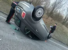 L'auto cappottata