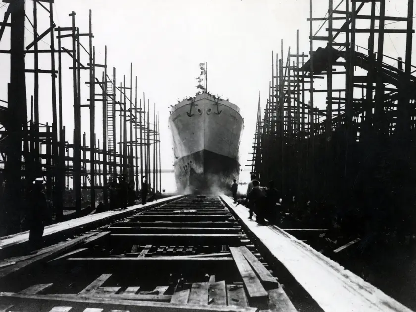 Il varo della Kaiser Franz Joseph dal cantiere di Monfalcone nel 1911
