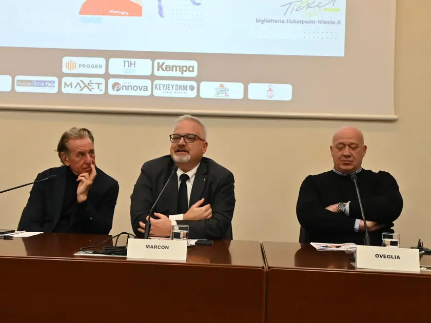 Il presidente Stefano Podini, con l’assessore Fabio Scoccimarro e Giorgio Oveglia foto Bruni