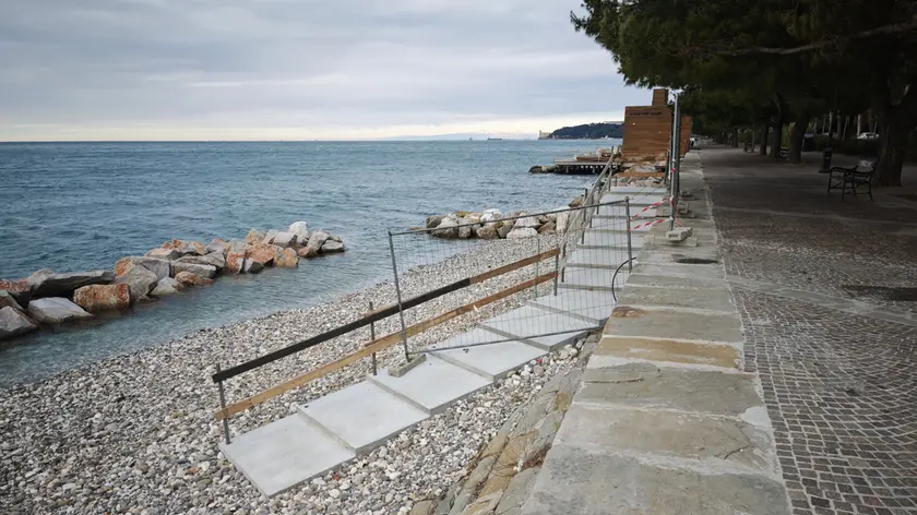 La nuova scala in muratura per l’accesso a Bau Beah Foto Andrea Lasorte