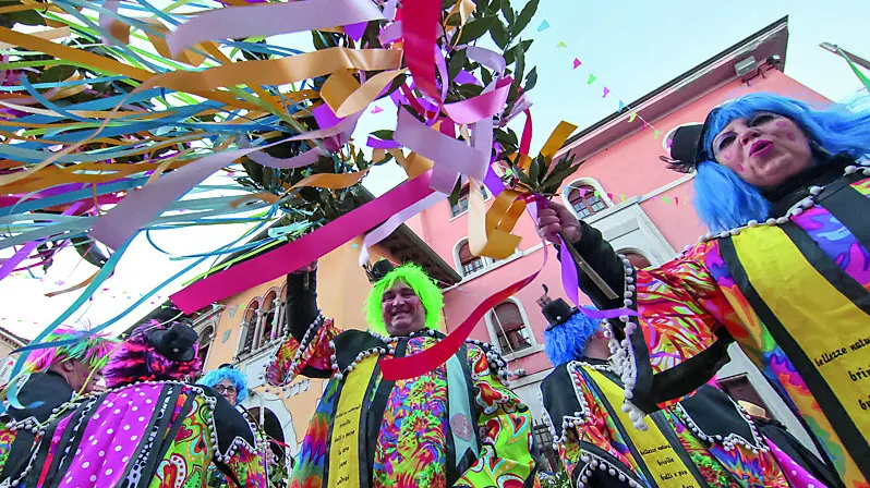 Il Carnevale in piazza Marconi nell’edizione dello scorso anno Foto Andrea Lasorte