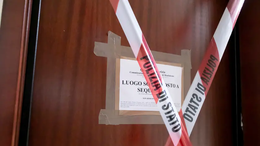 La porta sotto sequestro